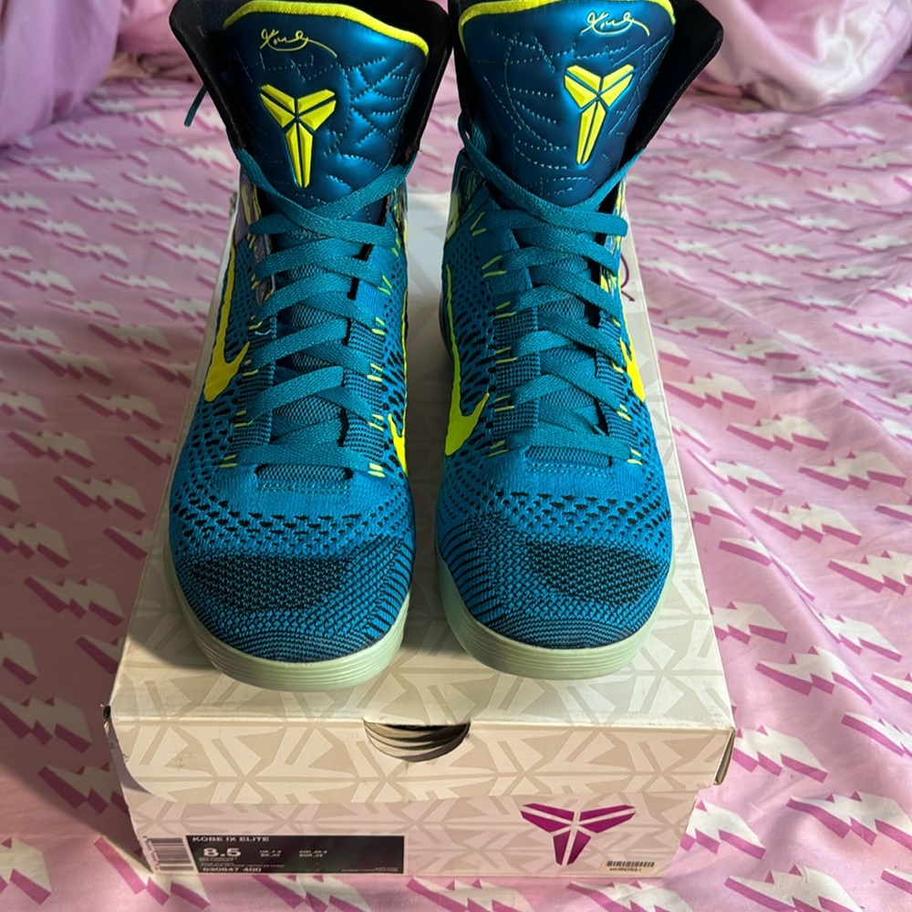 Kobe 9 Elite 'Perspective'
